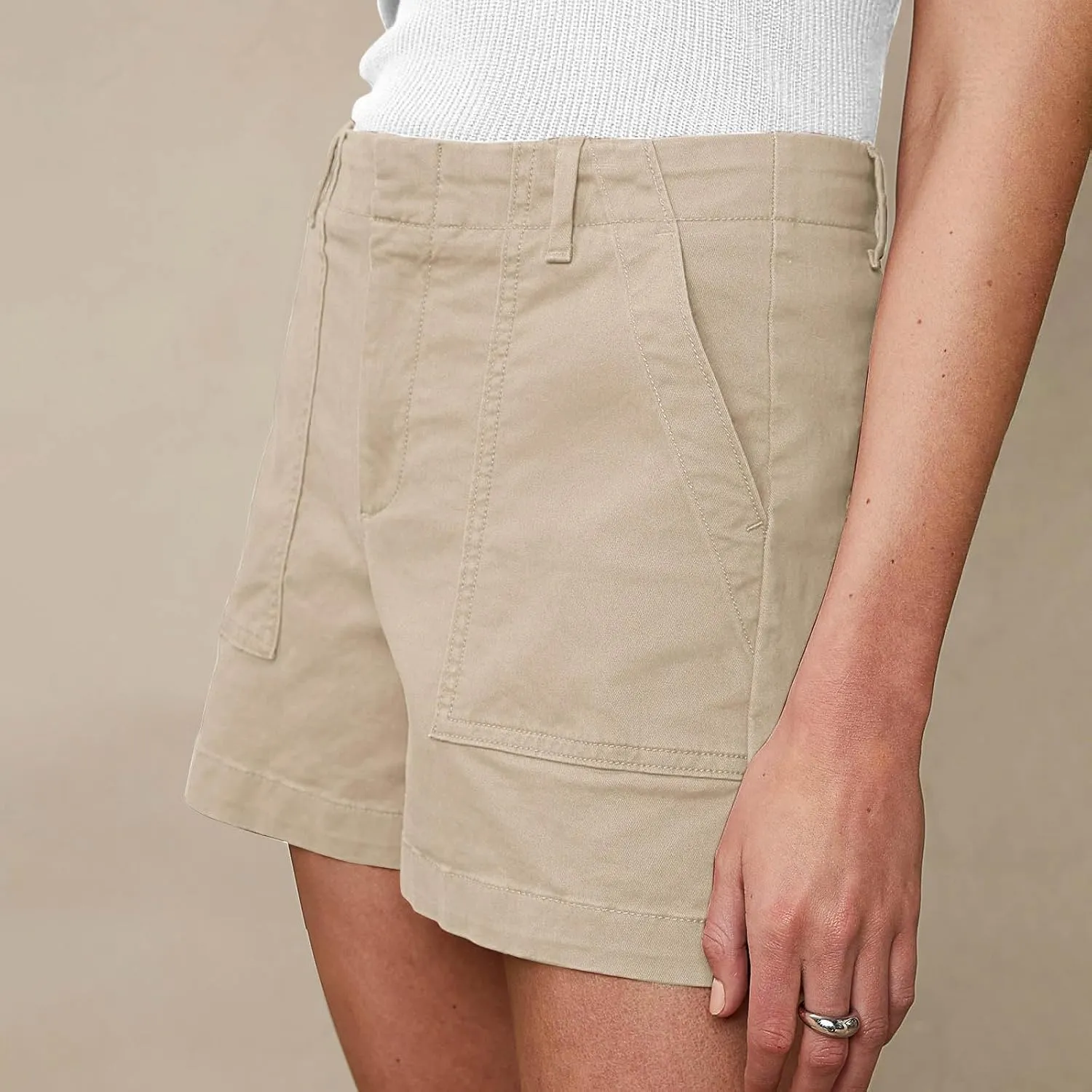eoeioa Womens Stretch Twill Shorts Regular Fit Hiking Short Pants Summer Solid Casual Athletic Chino Bermuda Shorts w/Pockets