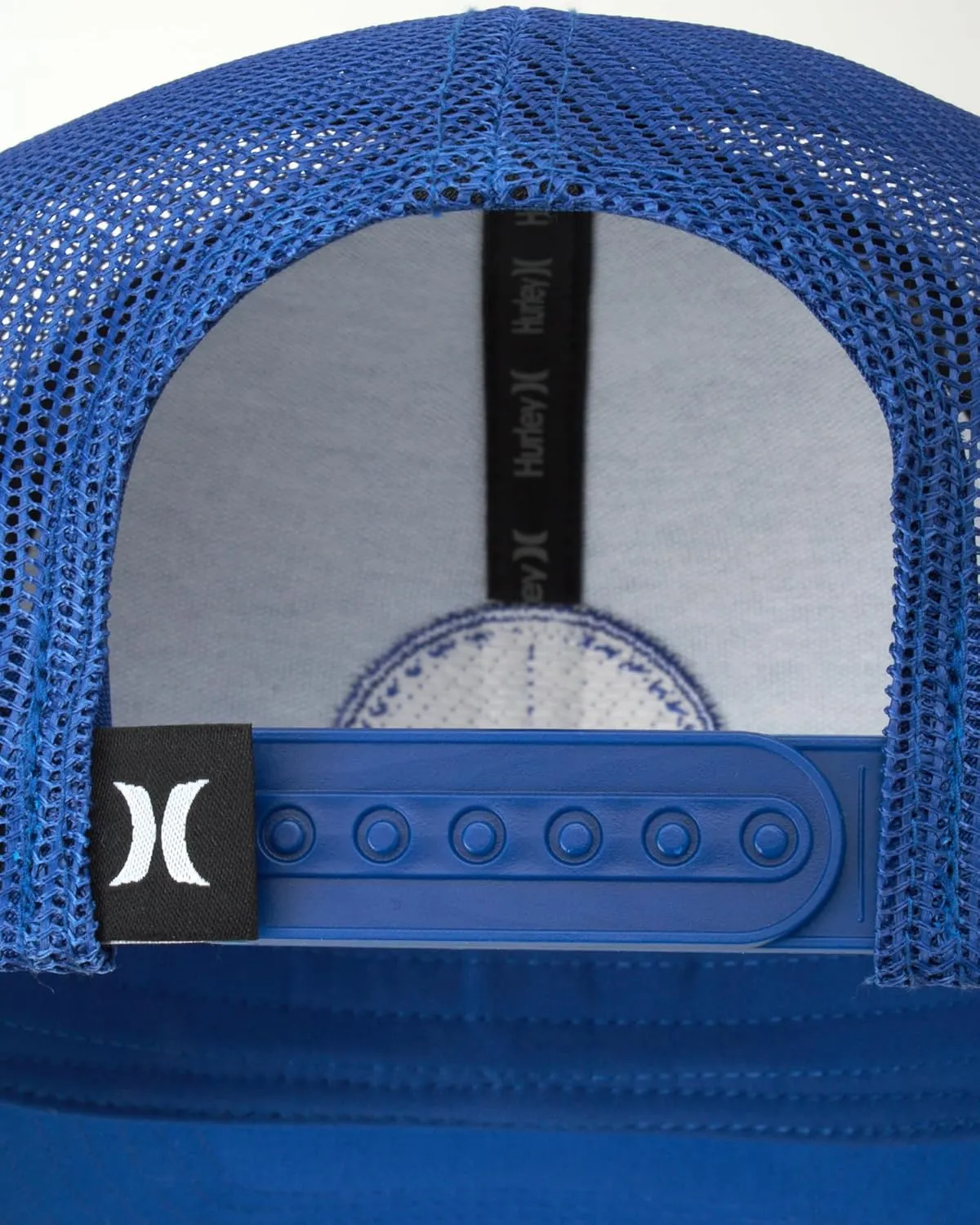 Hurley Men’s Offshore Trucker Hat - Curved Brim Mesh Baseball Cap and Hats for Men with Adjustable Snapback Closure