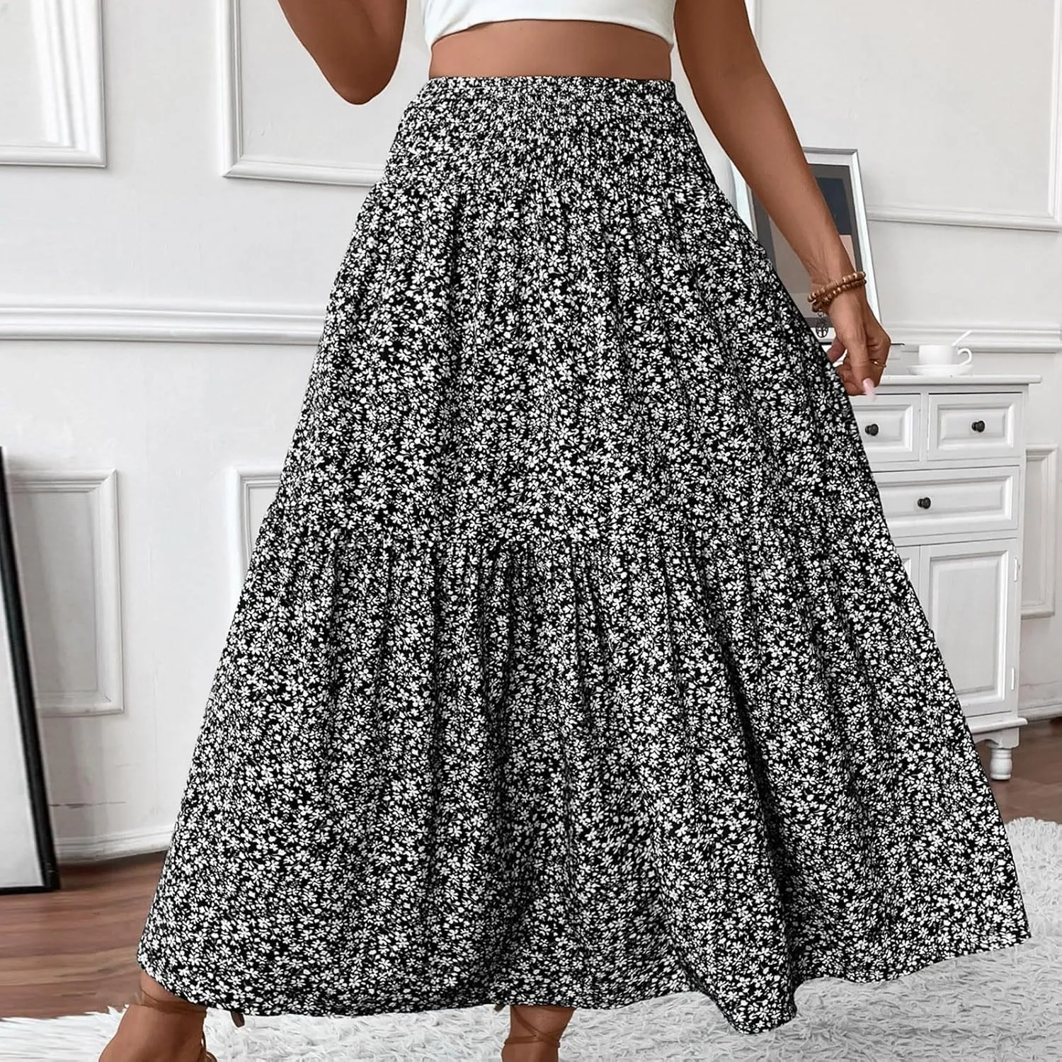 Long Skirts for Women 2025 Summer Floral Print Boho Vacation Skirt Casual Elastic Waist Tiered Skirt with Pocket