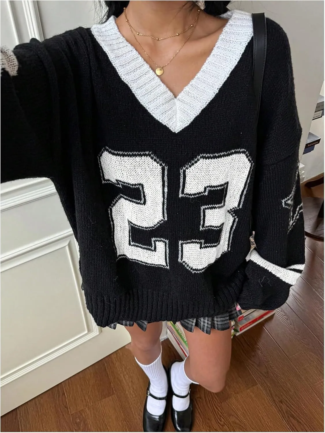 SOLY HUX Women's Y2k Oversized Sweater Number Graphic V Neck Drop Shoulder Long Sleeve Pullover Tops