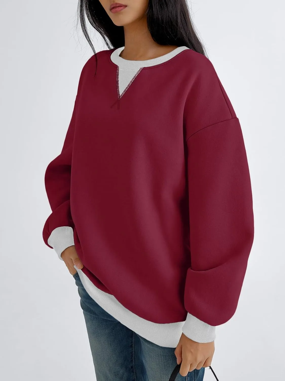 Trendy Queen Women's Oversized Color Block Fleeced Crewneck Sweatshirt