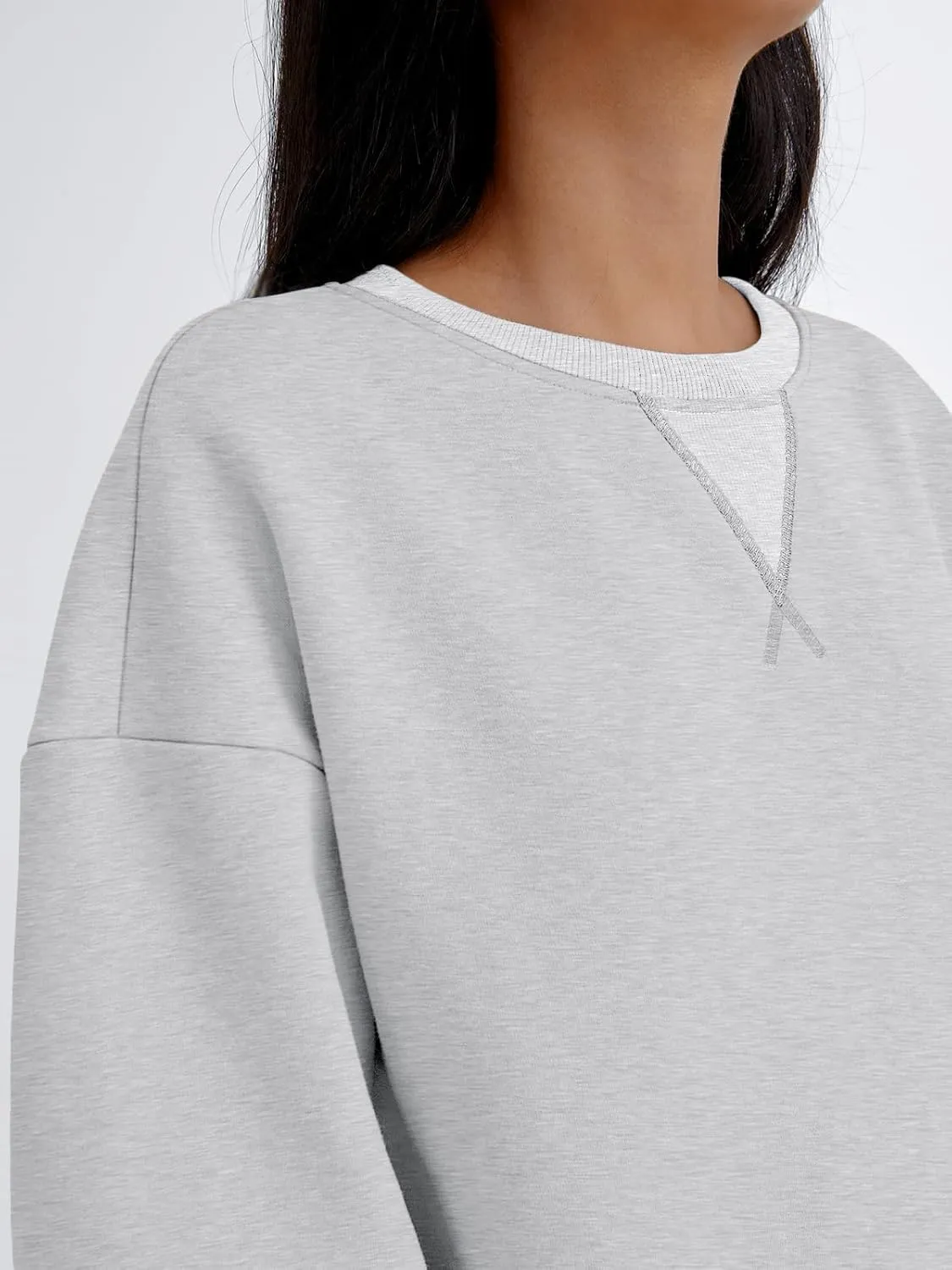 Trendy Queen Women's Oversized Color Block Fleeced Crewneck Sweatshirt