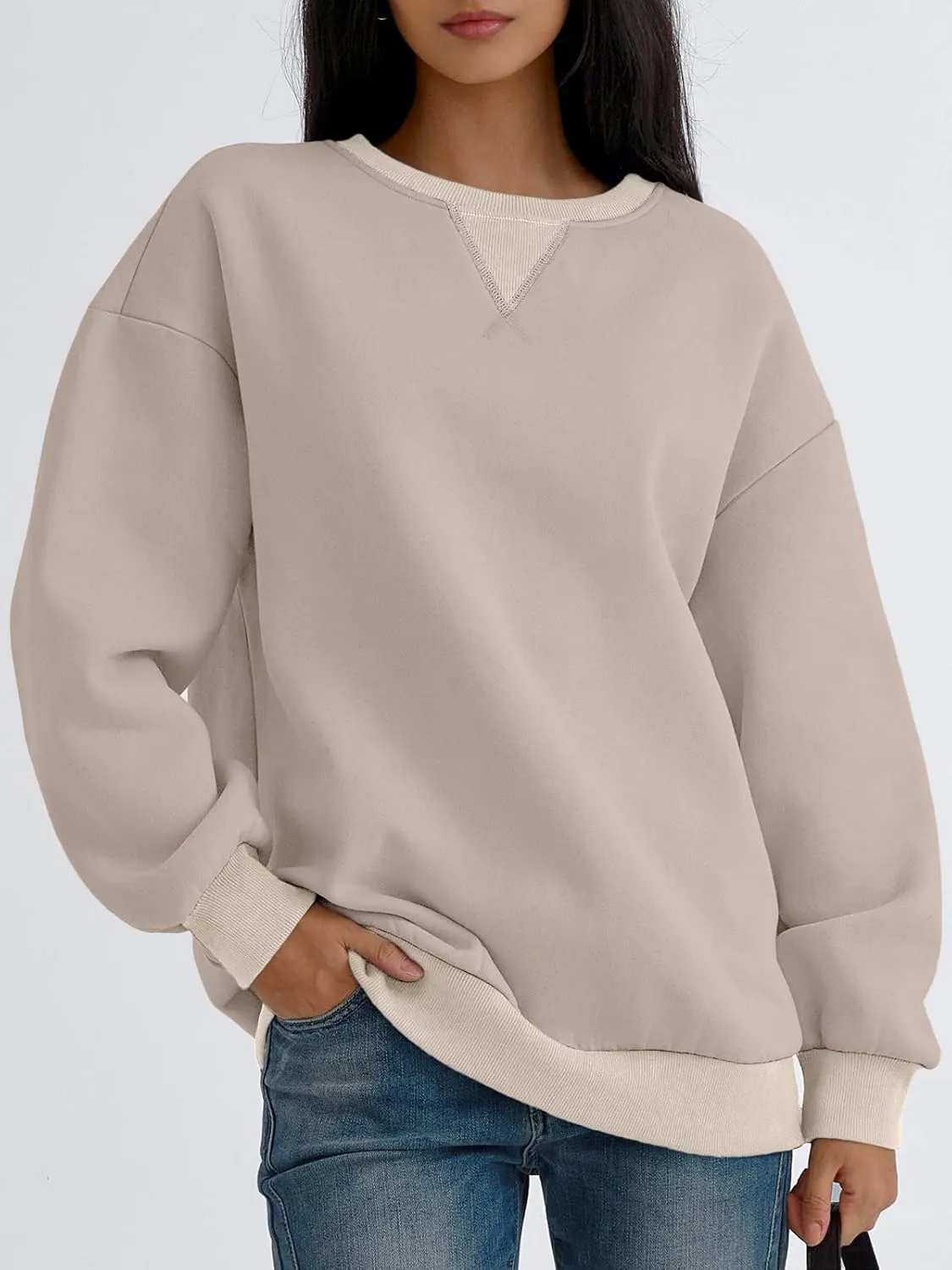 Trendy Queen Women's Oversized Color Block Fleeced Crewneck Sweatshirt