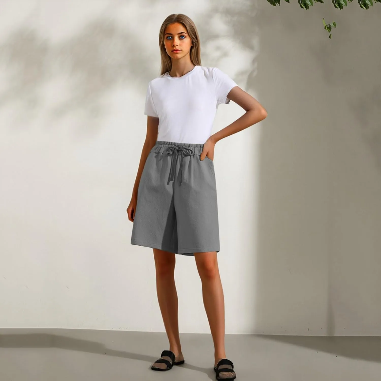 Women's Casual Shorts Elastic Waistband Solid Color Cotton Linen Cargo Short Relaxed Fit Straight Wide Leg Half Pants